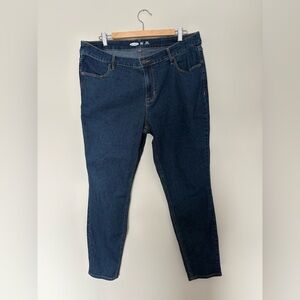 Old Navy Dark Wash Super Skinny Jeans – Size 16 | Mid Rise | Ankle Length